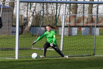 Bild 16 - TSV Weddelbrook - FSG BraWie 08